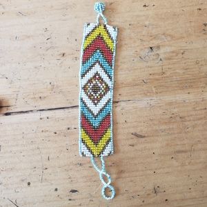 Beaded bracelet